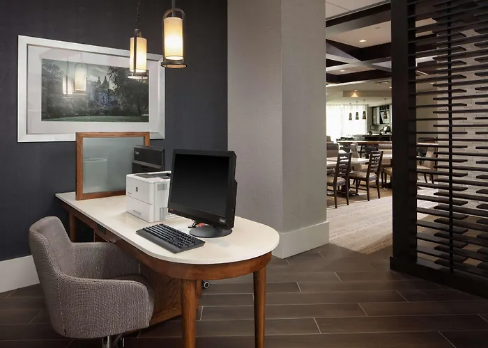 Homewood Suites By Hilton Teaneck Glenpointe